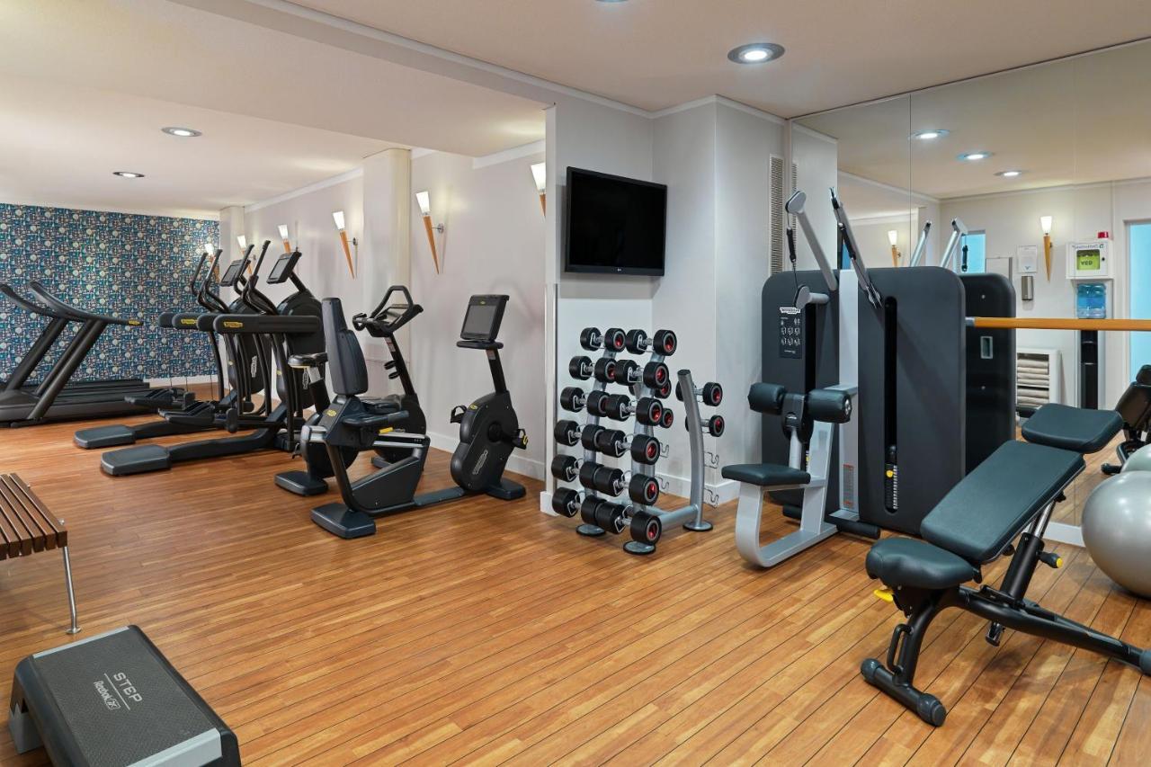 Le Meridien Hamburg-Harburg Exteriör bild The gym at the hotel